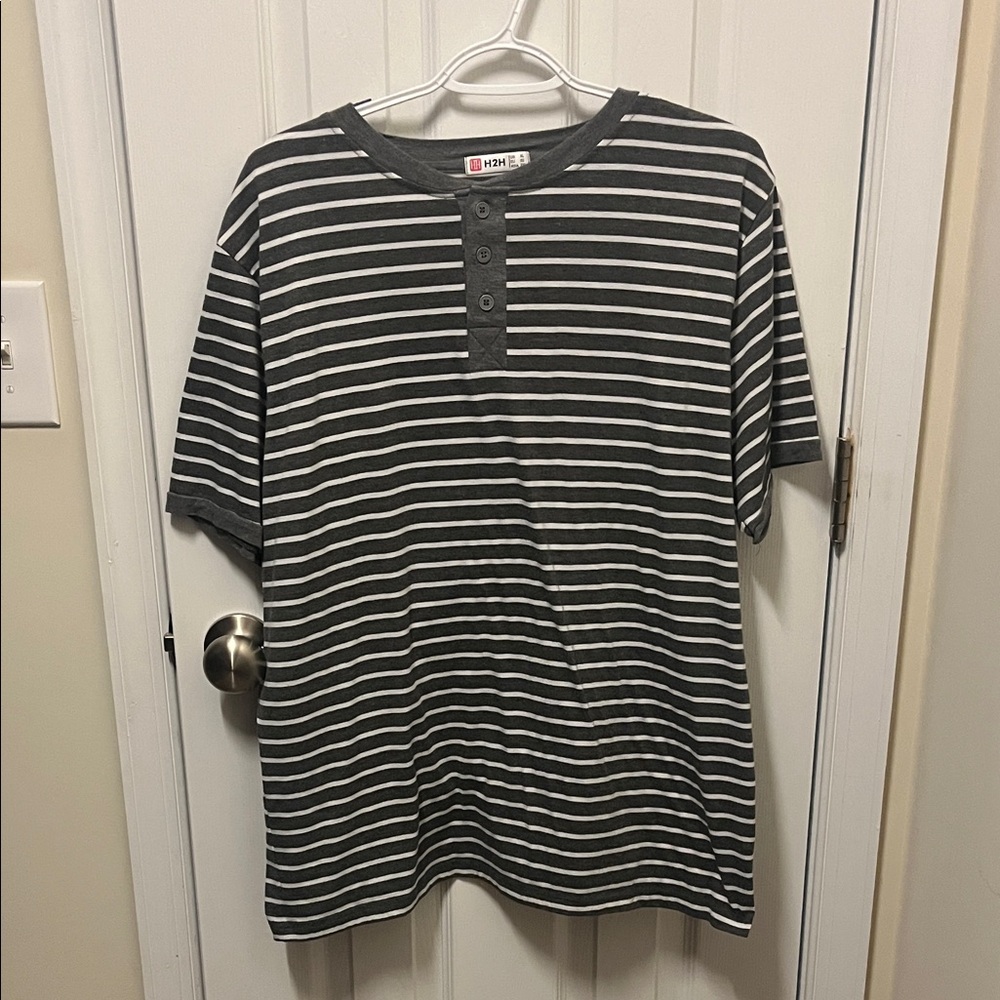H2H Men's Short Sleeve Striped Shirt - Charcoal and White
